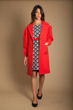 Manteau rouge vif col classique à manches ballons