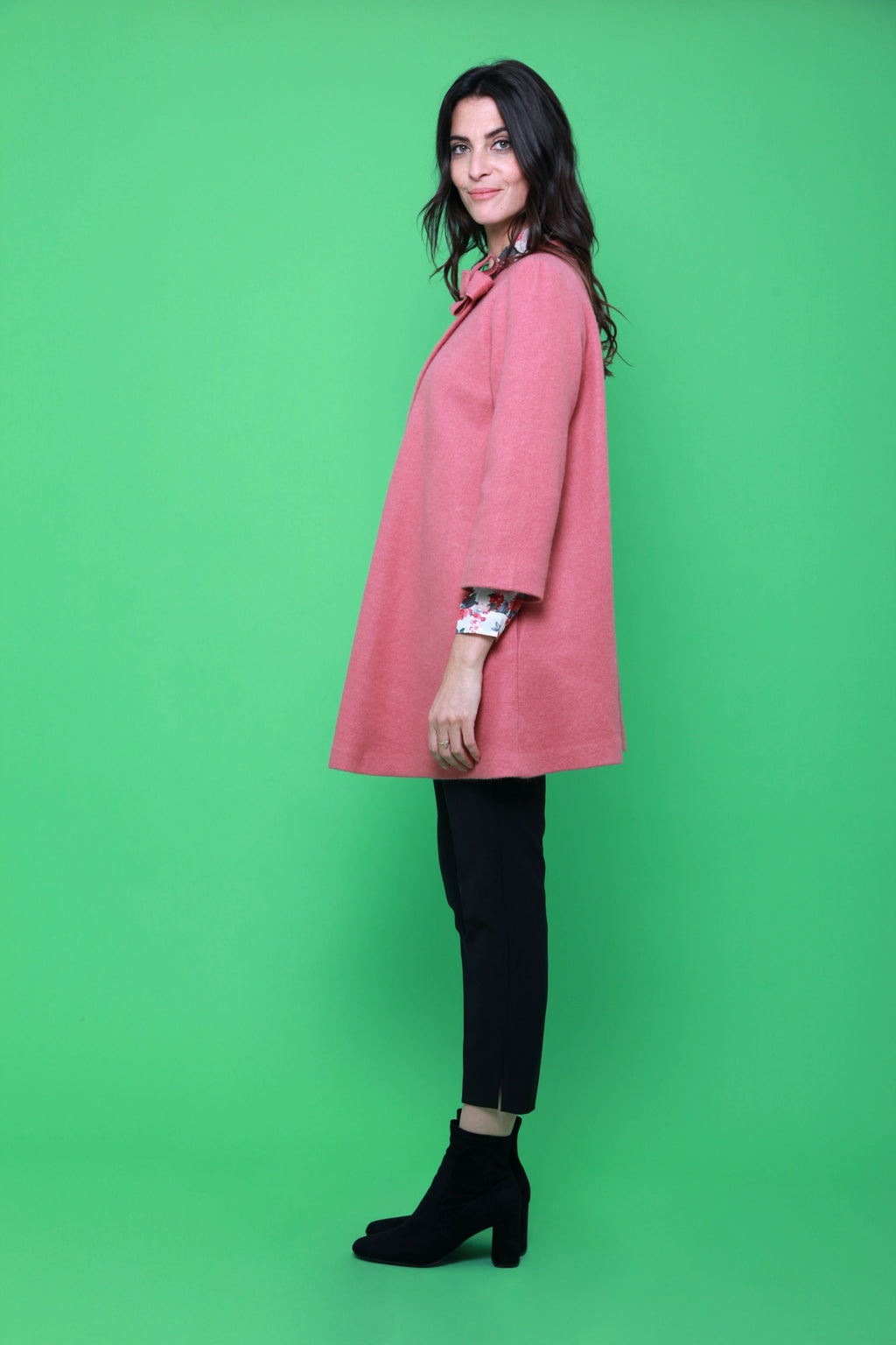 Manteau coupe trapèze Bois de Rose | Laine et Nœud Décoratif