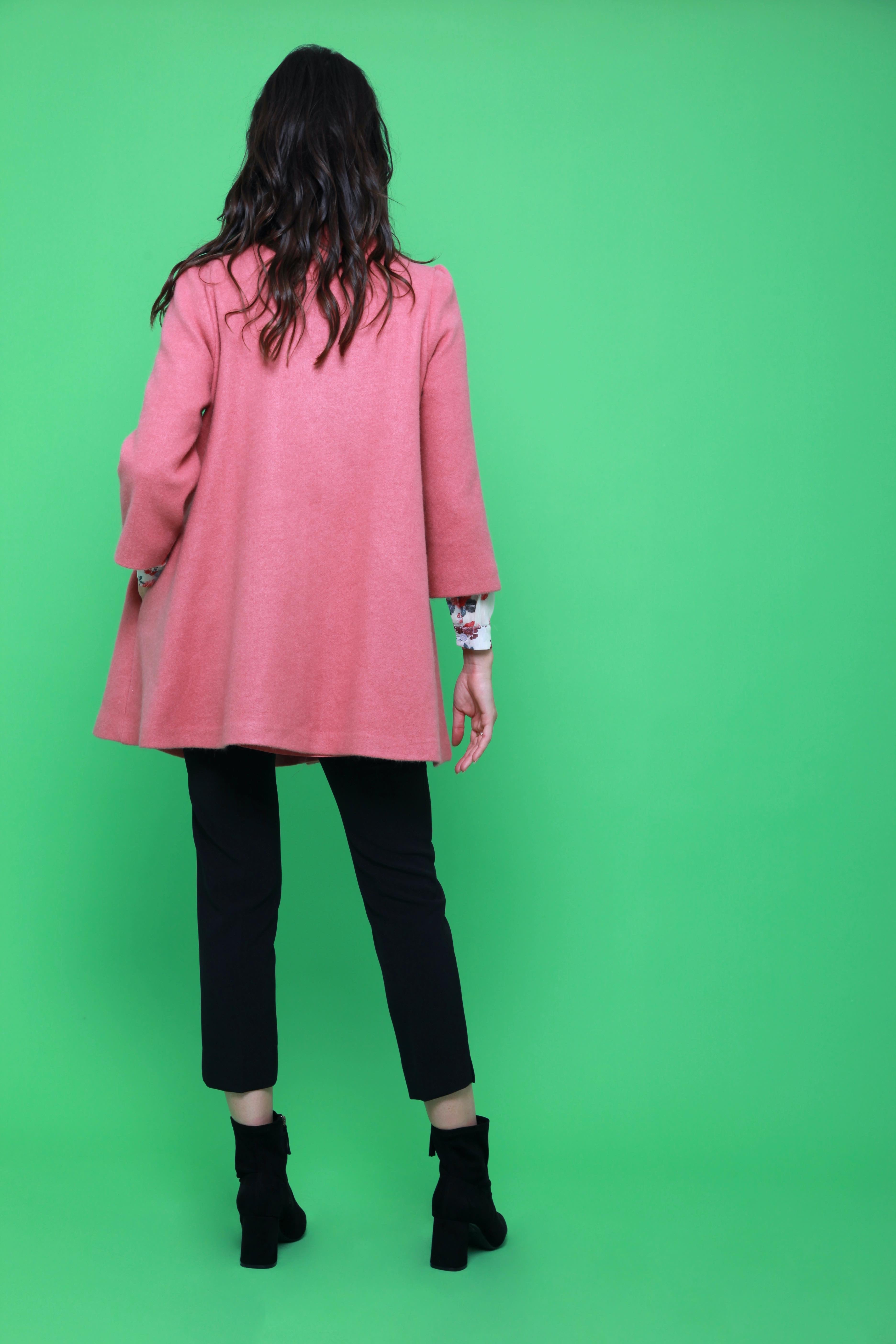 Manteau coupe trapèze Bois de Rose | Laine et Nœud Décoratif