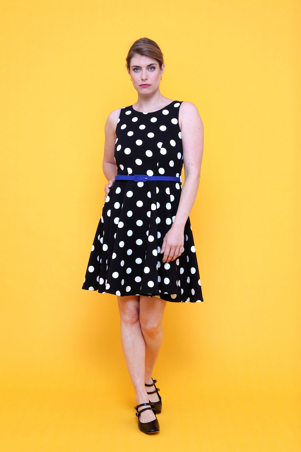 Robe à Pois Mi-Saison Coupe Droite